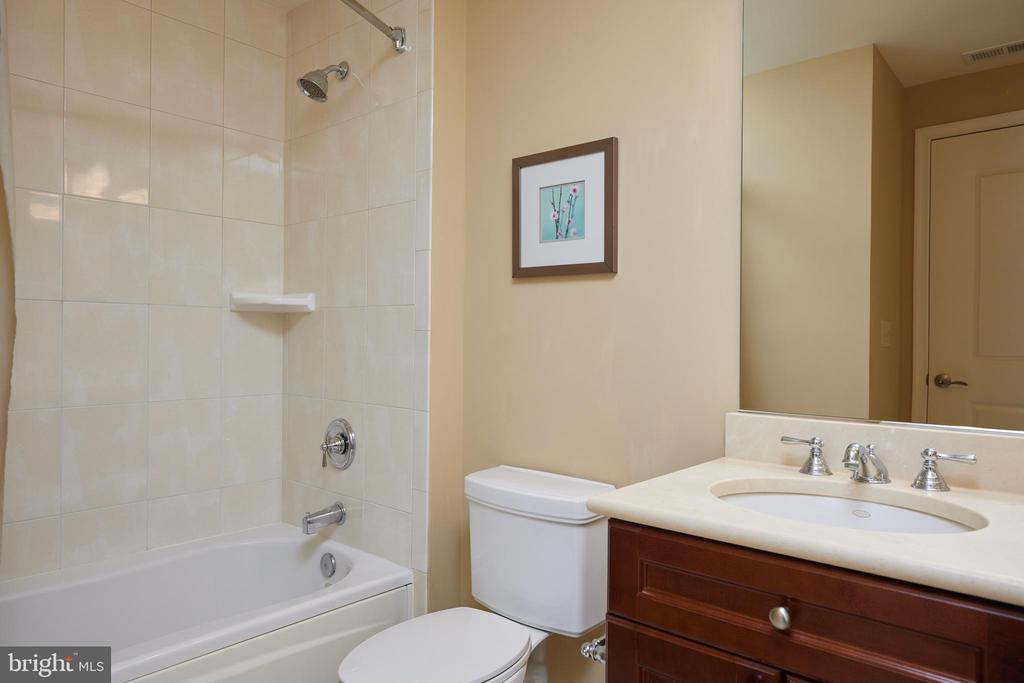 12500 Park Potomac Ave #409s