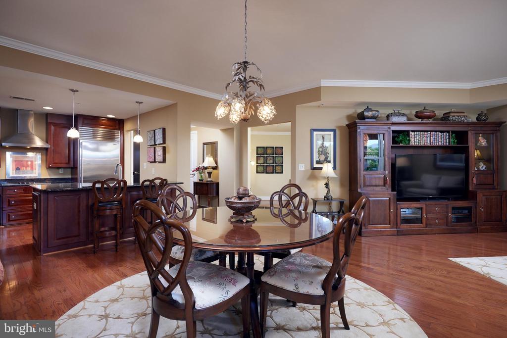 12500 Park Potomac Ave #409s