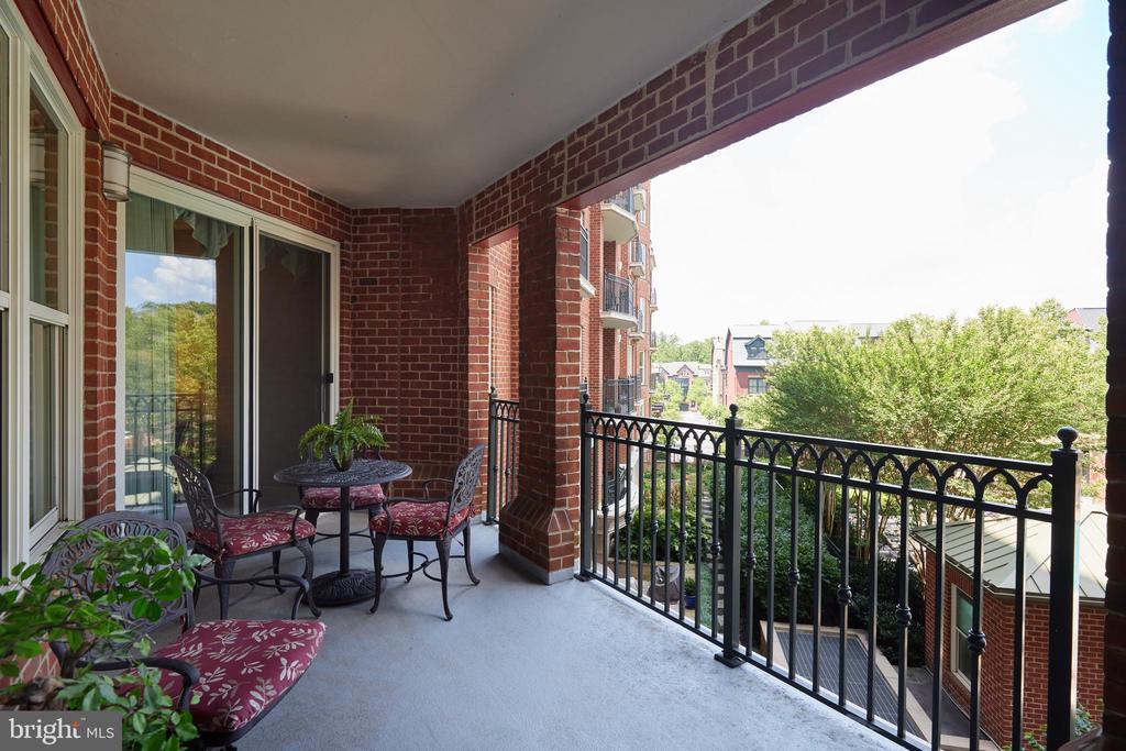 12500 Park Potomac Ave #409s