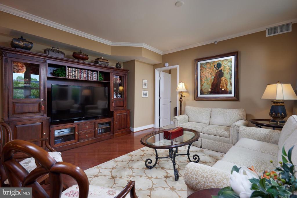 12500 Park Potomac Ave #409s