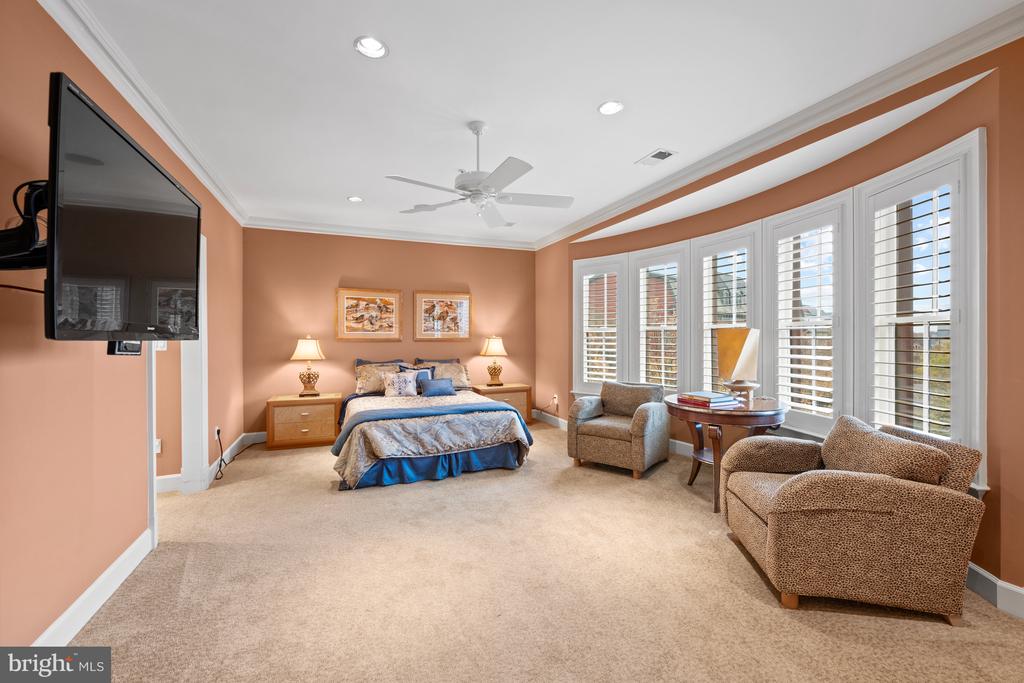 12547 Ansin Circle Dr