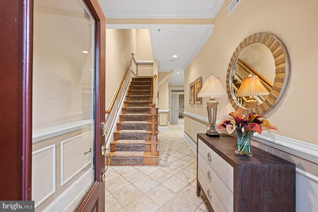 12547 Ansin Circle Dr