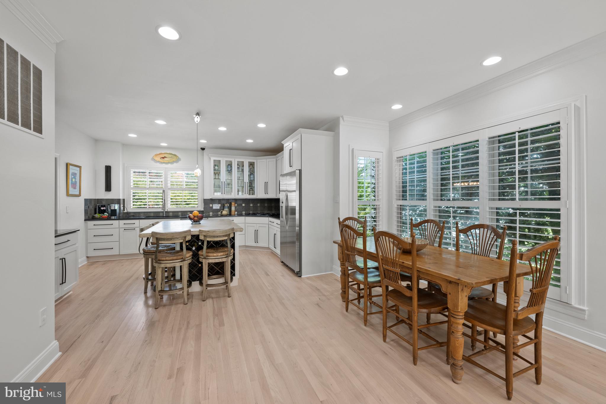 5102 MANNING DRIVE