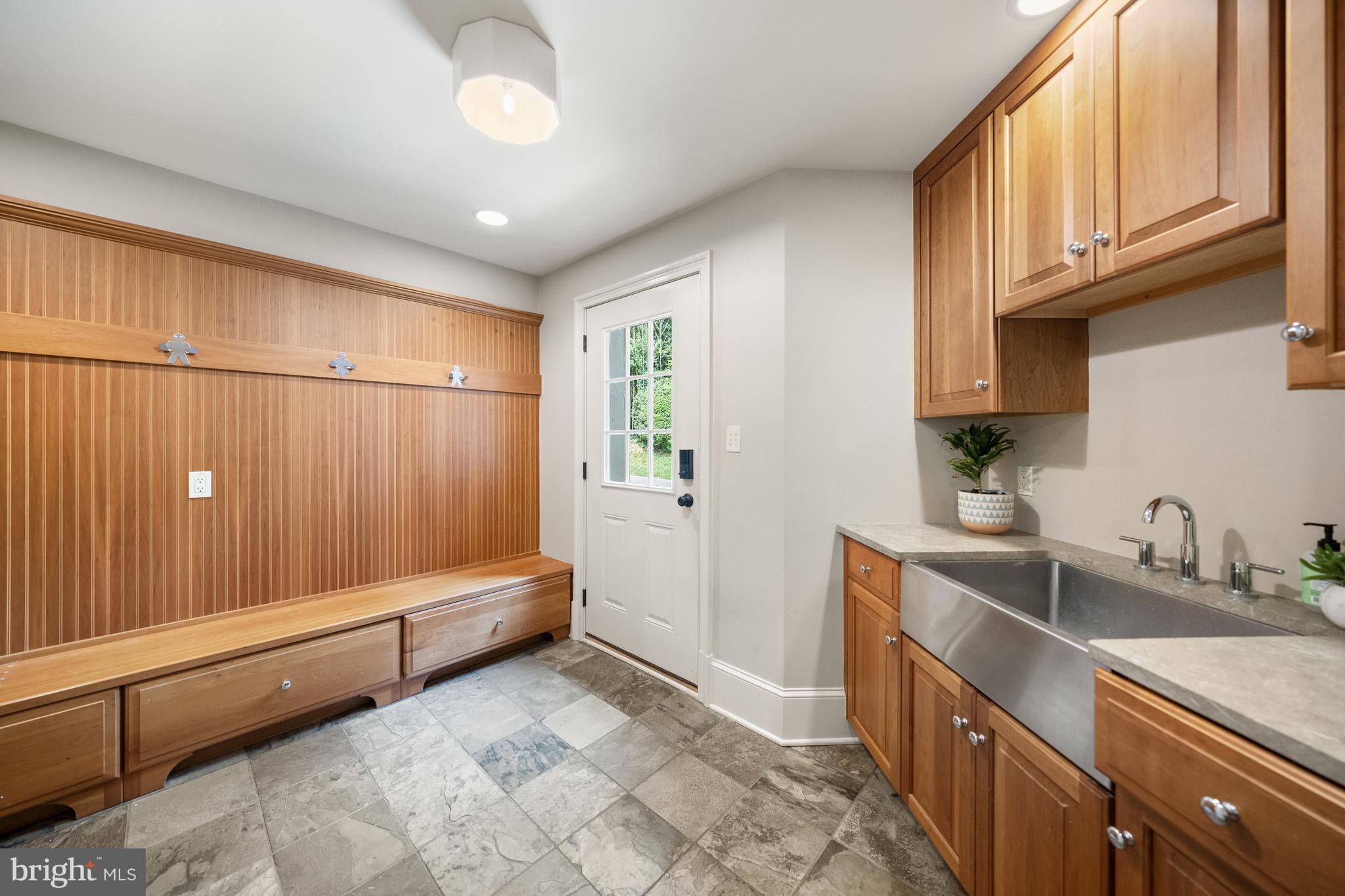 10 BURNING TREE COURT