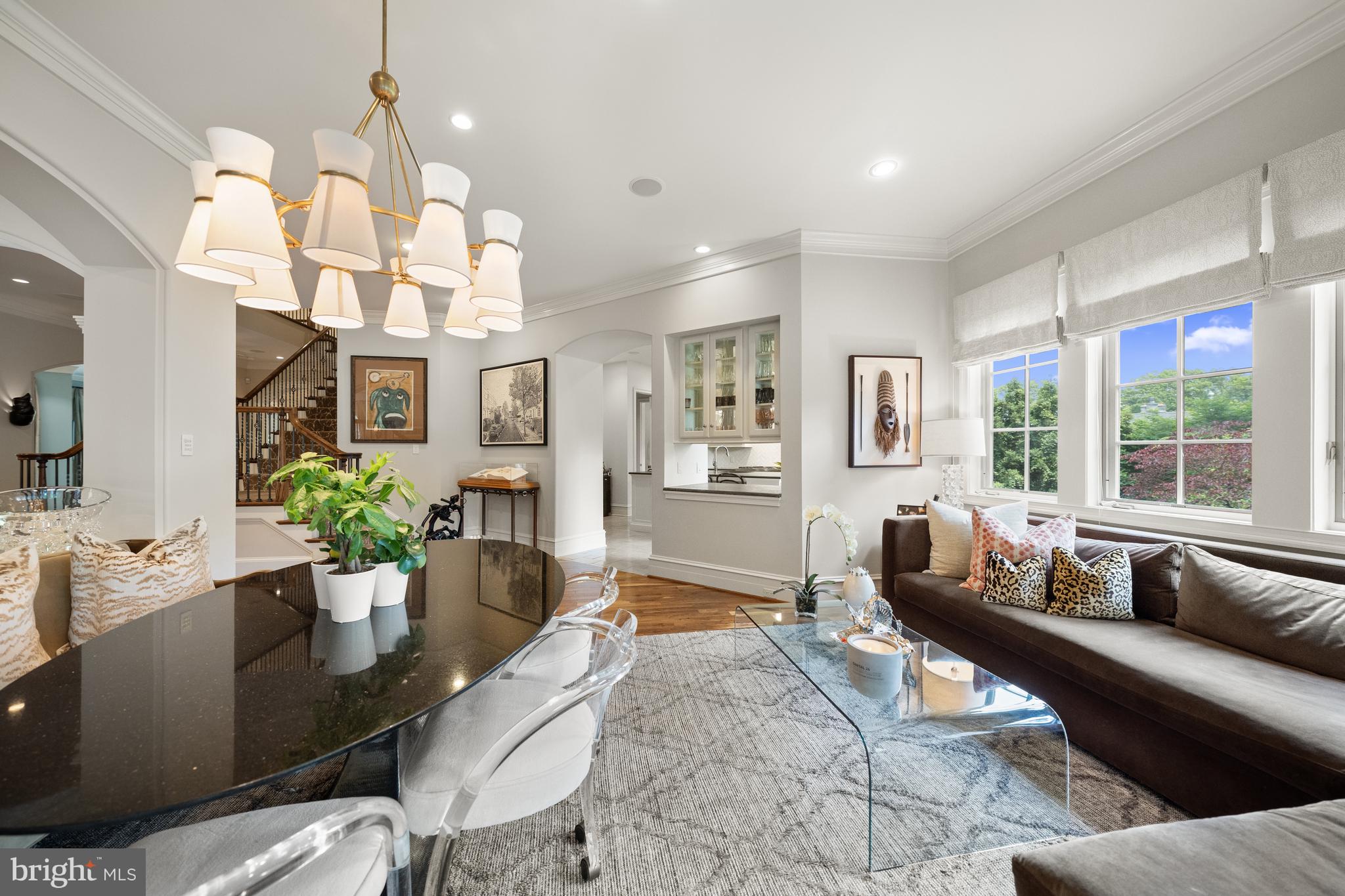 10 BURNING TREE COURT