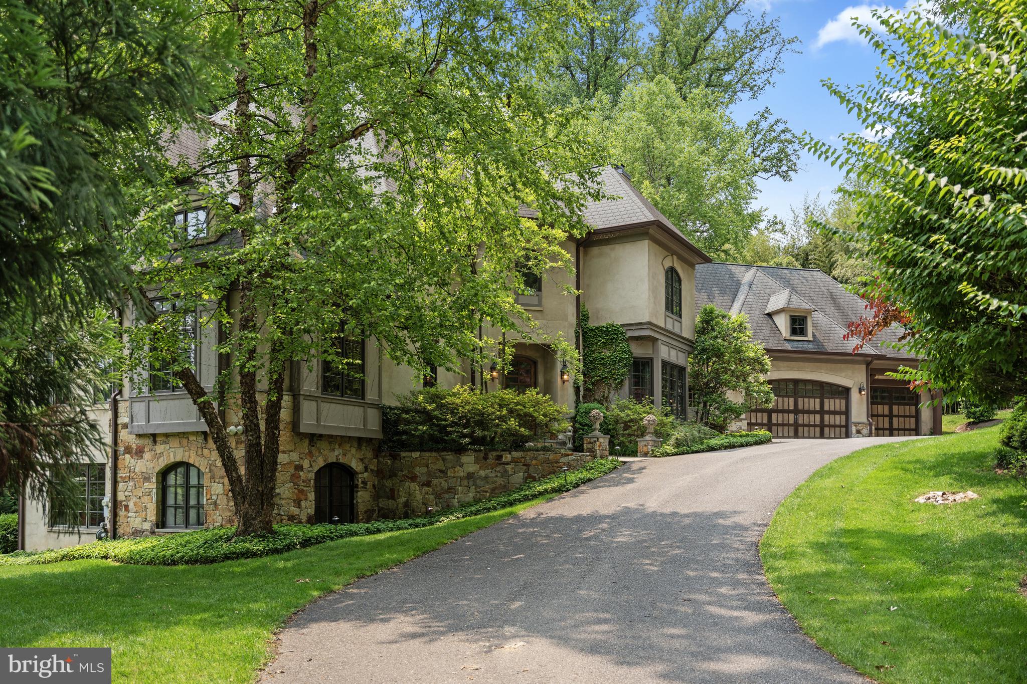 10 BURNING TREE COURT