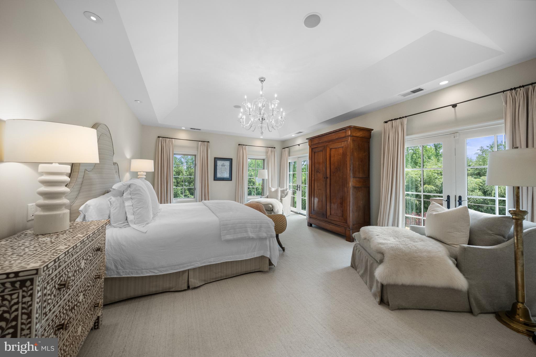 10 BURNING TREE COURT
