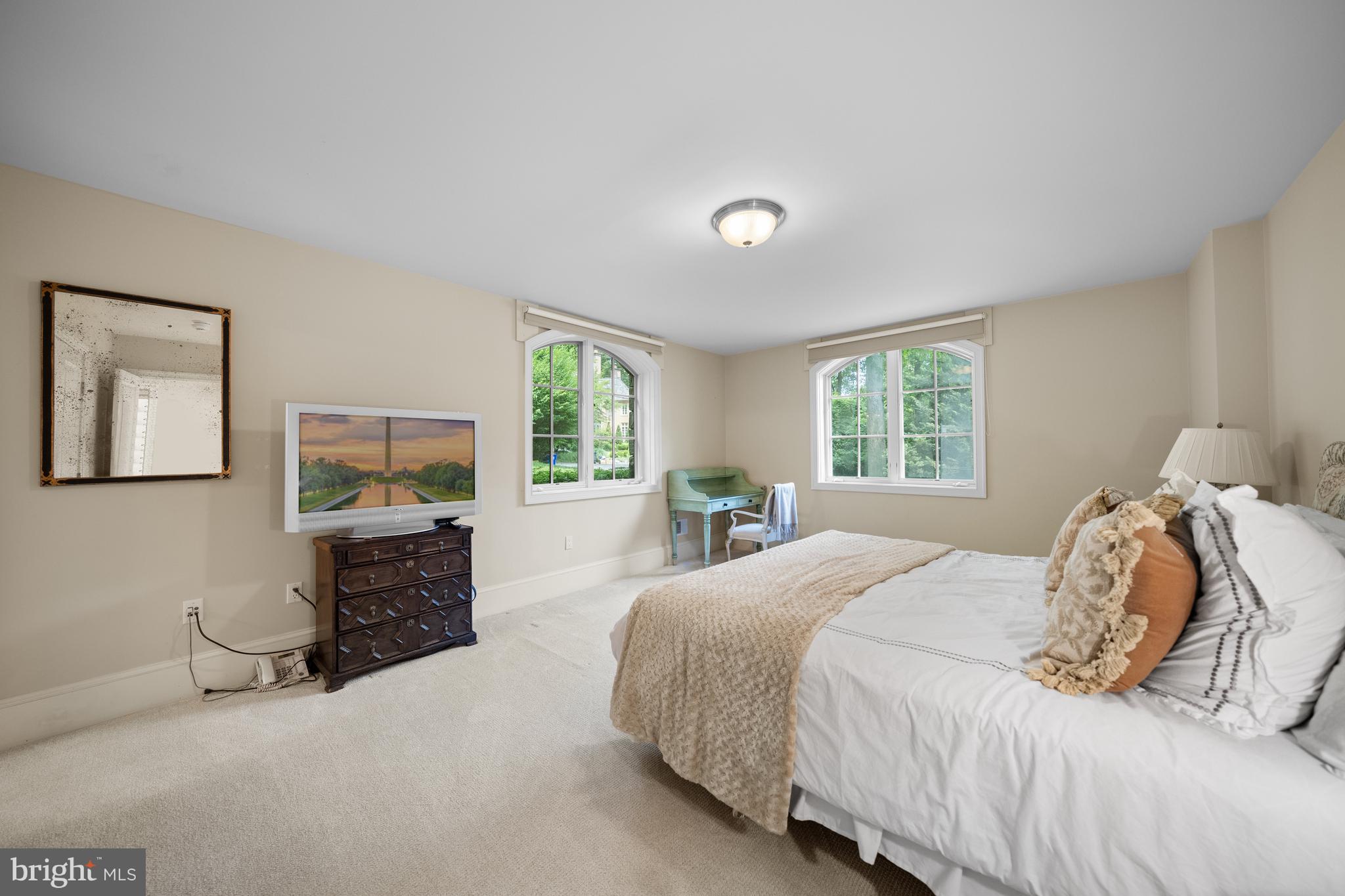 10 BURNING TREE COURT