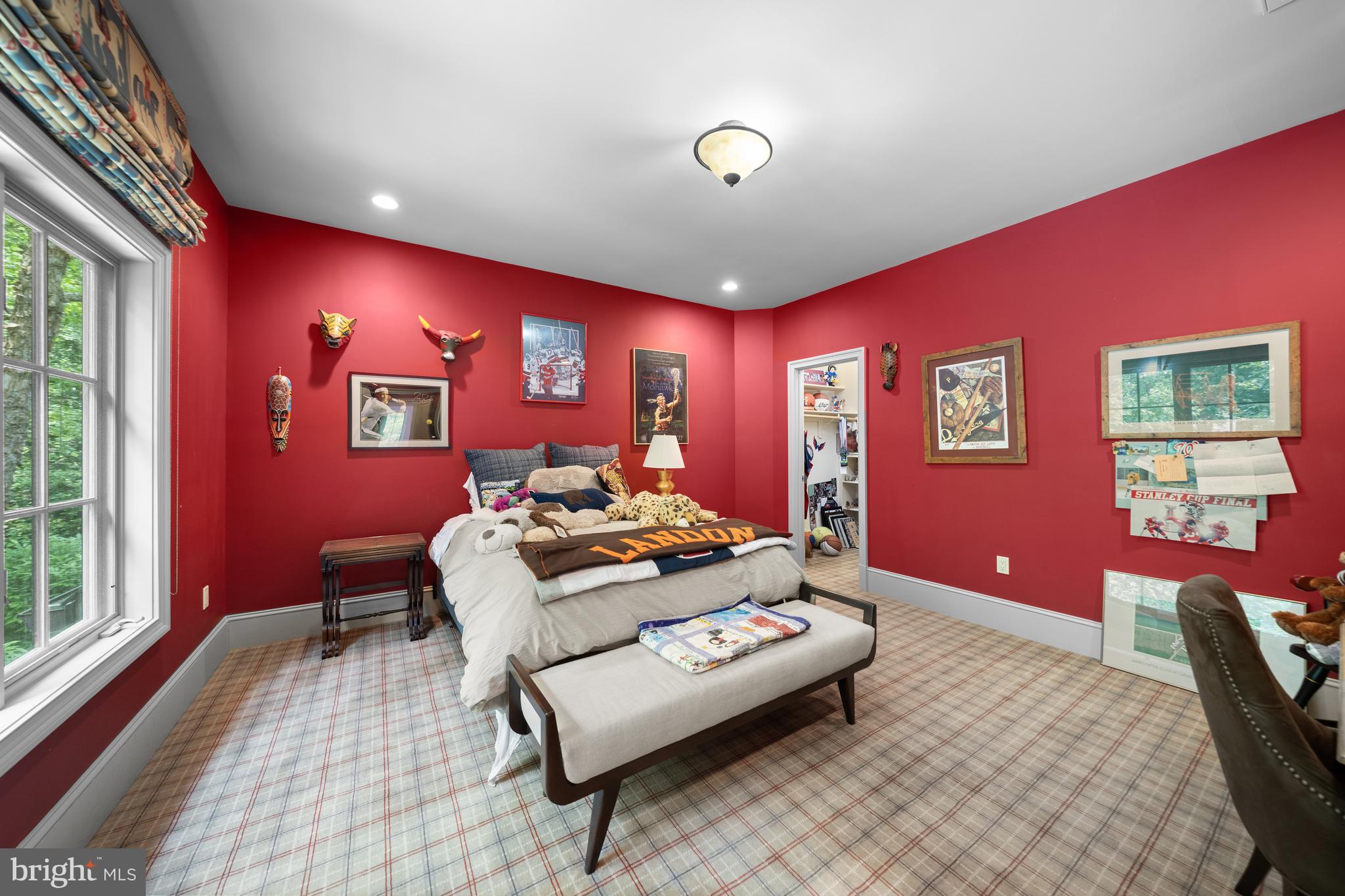 10 BURNING TREE COURT