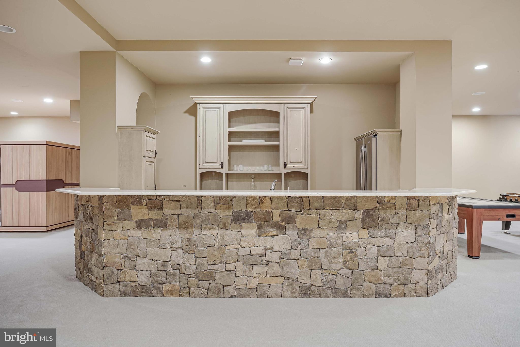 2 PINEY MEETINGHOUSE COURT