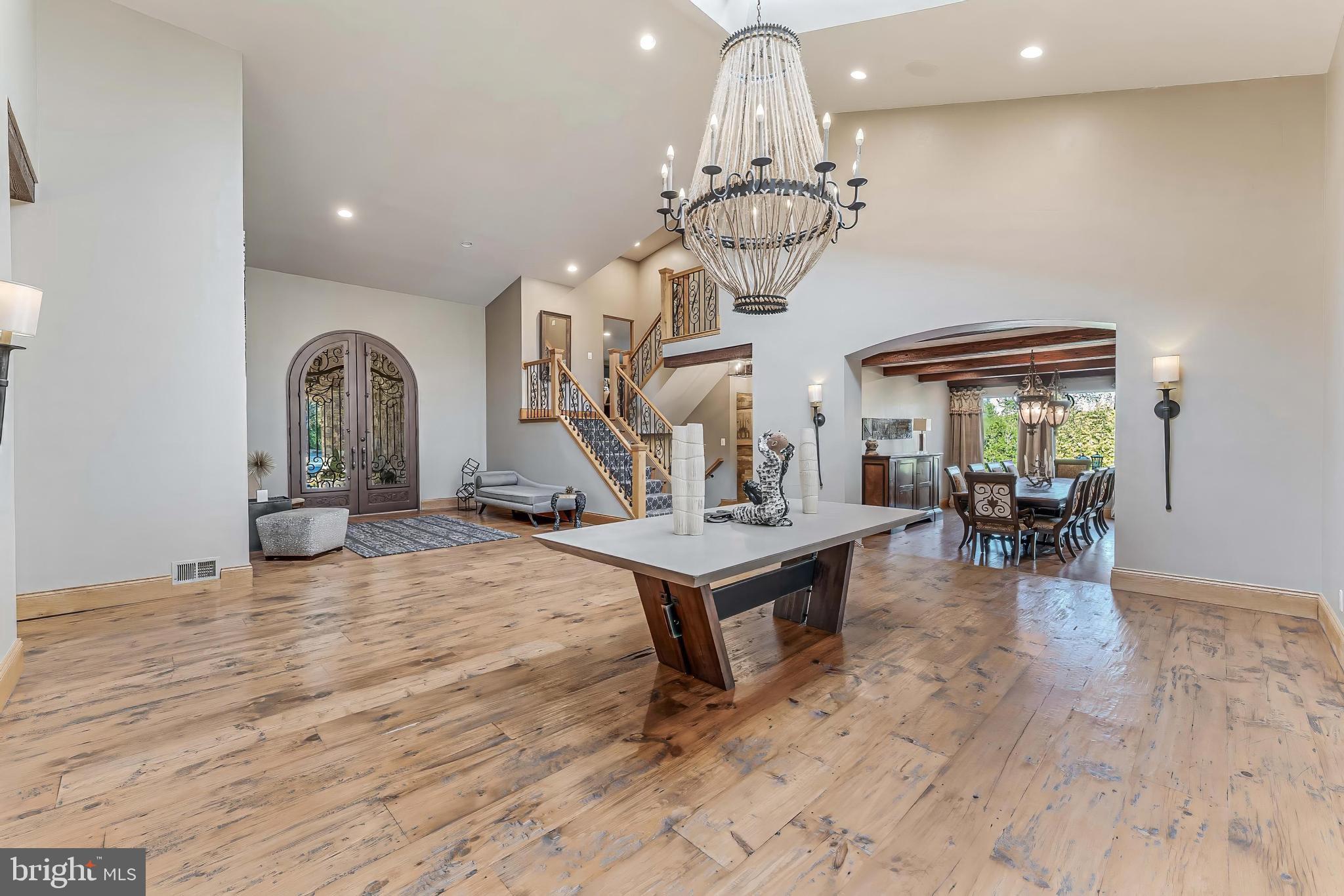 2 PINEY MEETINGHOUSE COURT