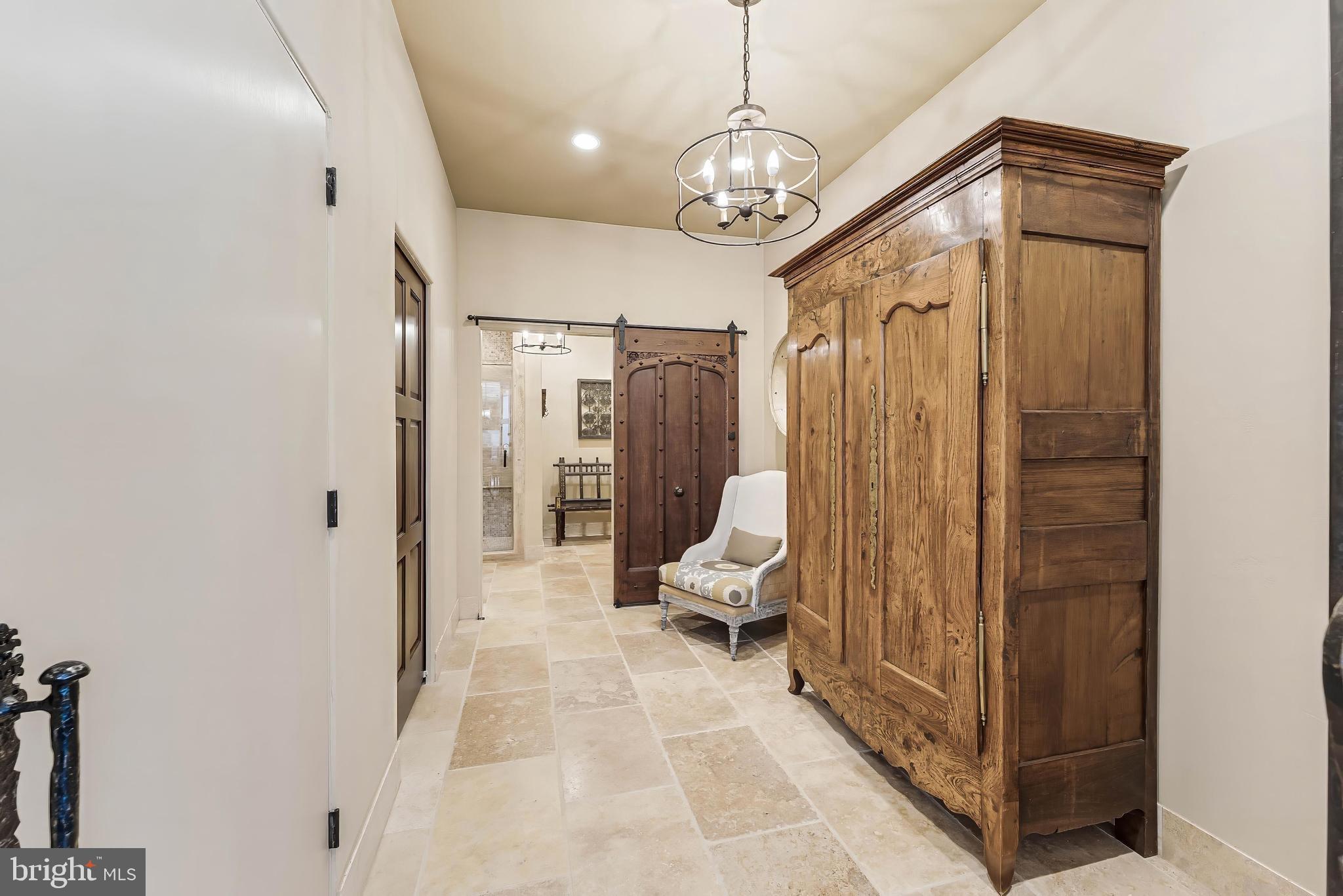 2 PINEY MEETINGHOUSE COURT