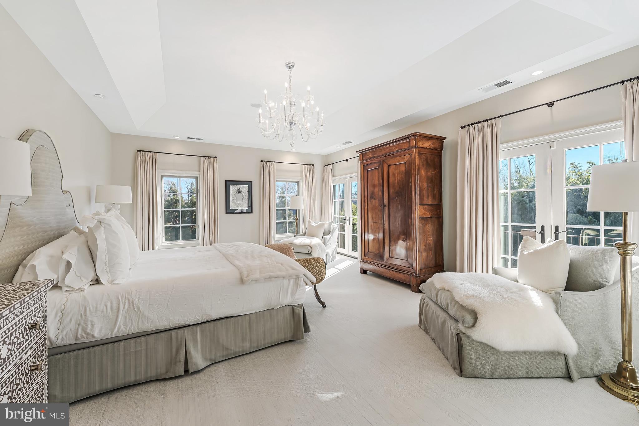 10 BURNING TREE COURT