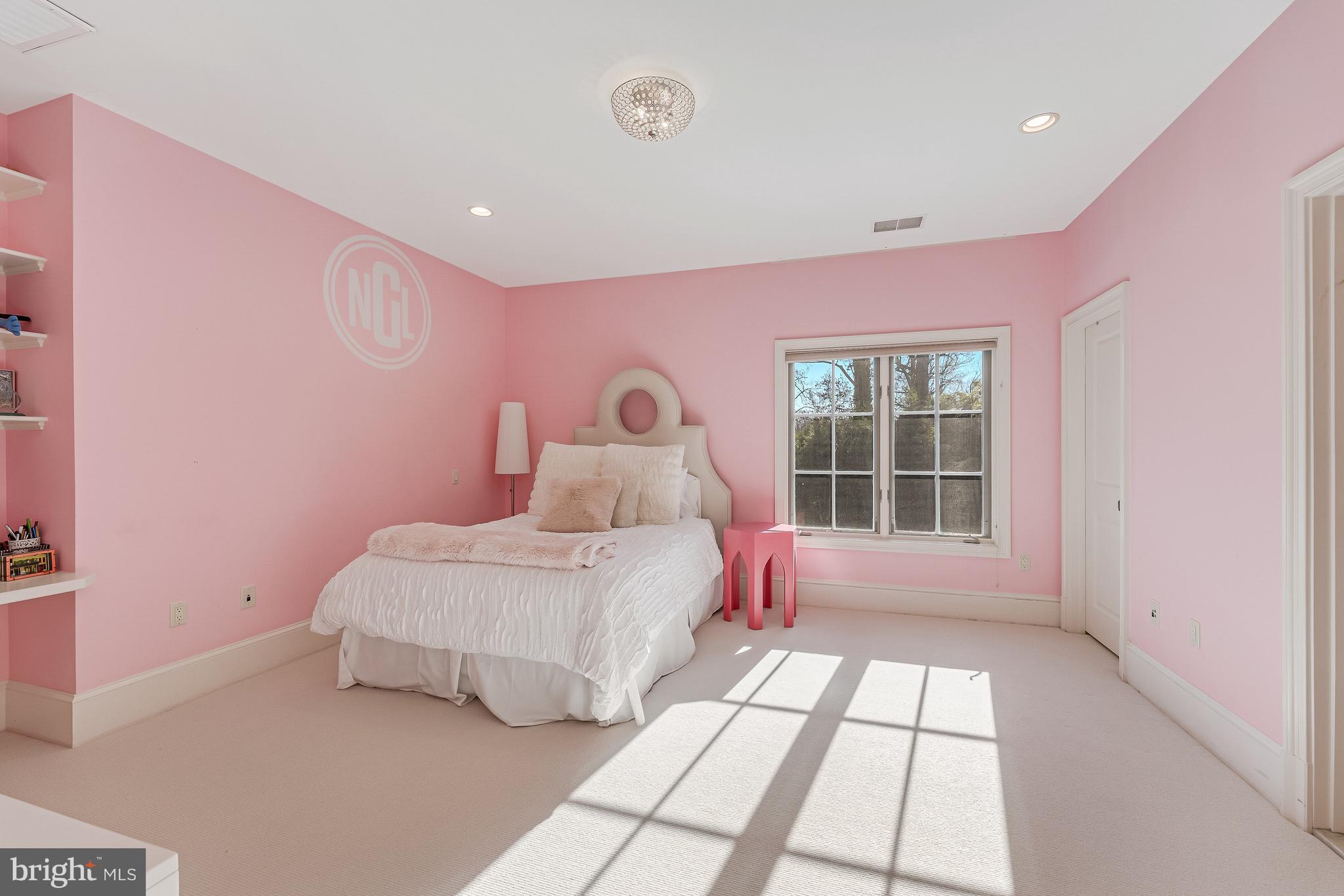 10 BURNING TREE COURT