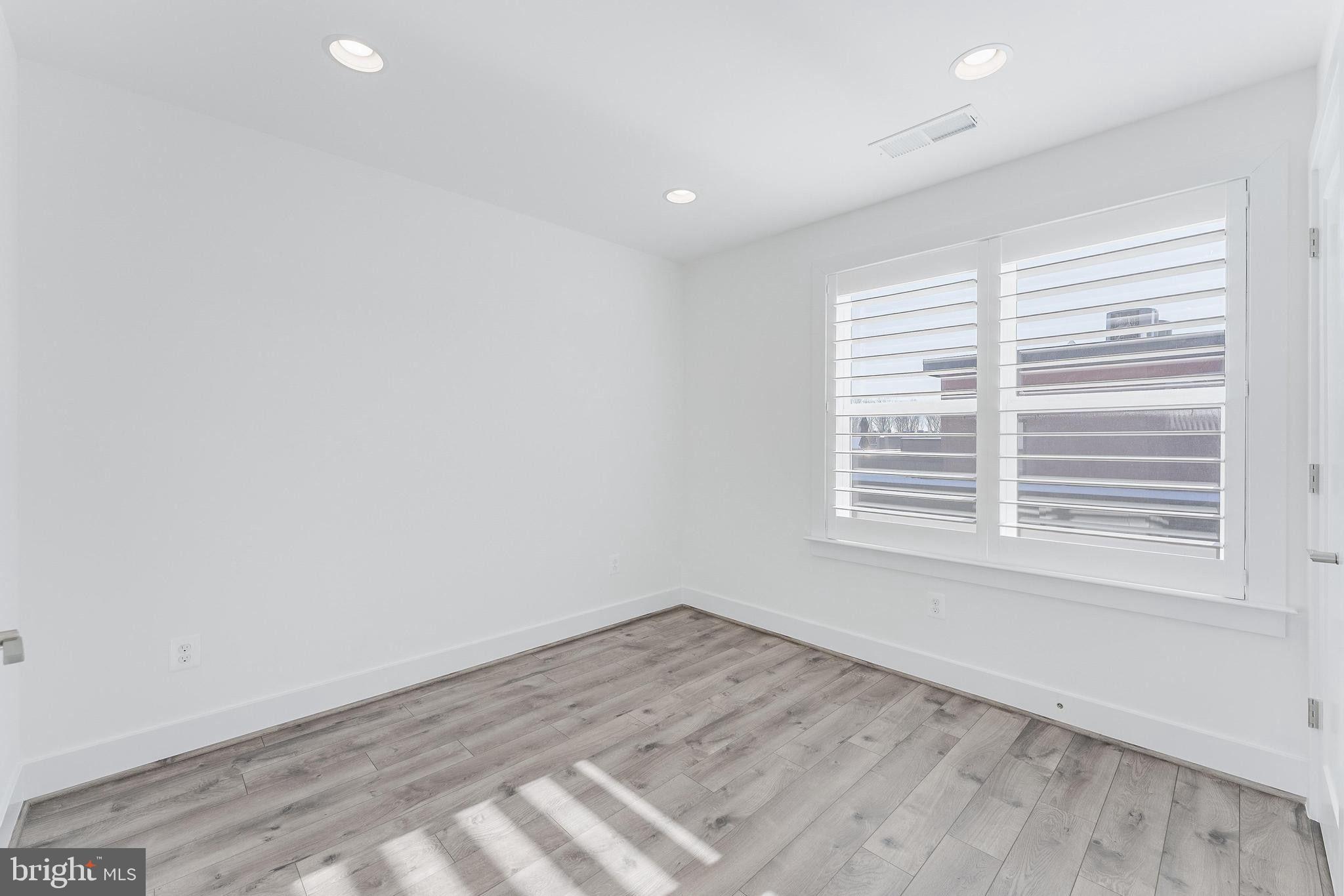 3510 BELLFLOWER LANE