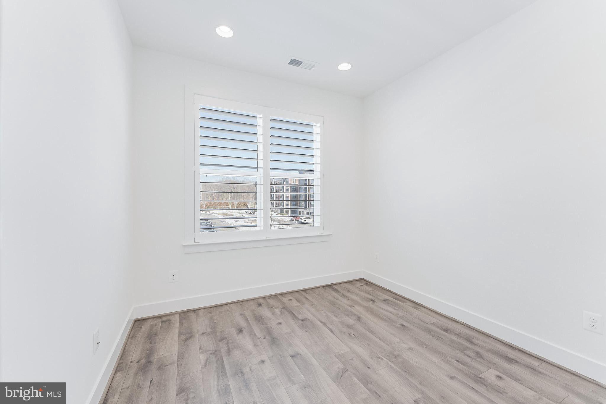 3510 BELLFLOWER LANE