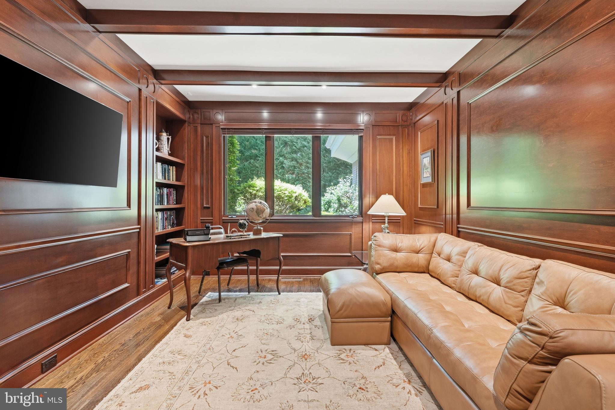 9 OAKLYN COURT