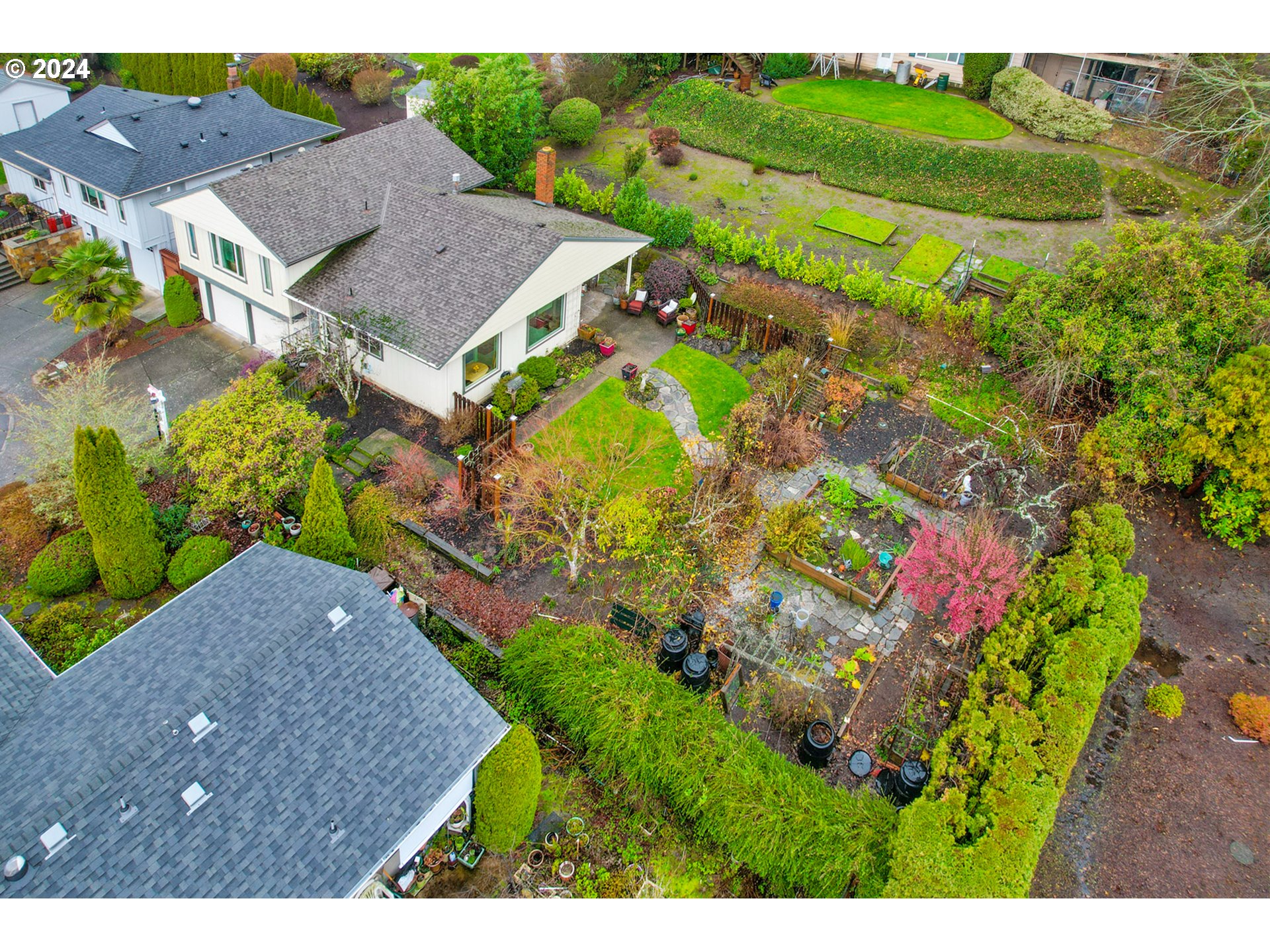 10435 SW HIGHLAND DR