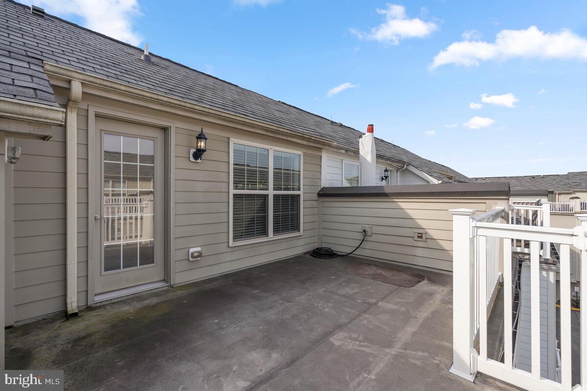 415 N Upton COURT