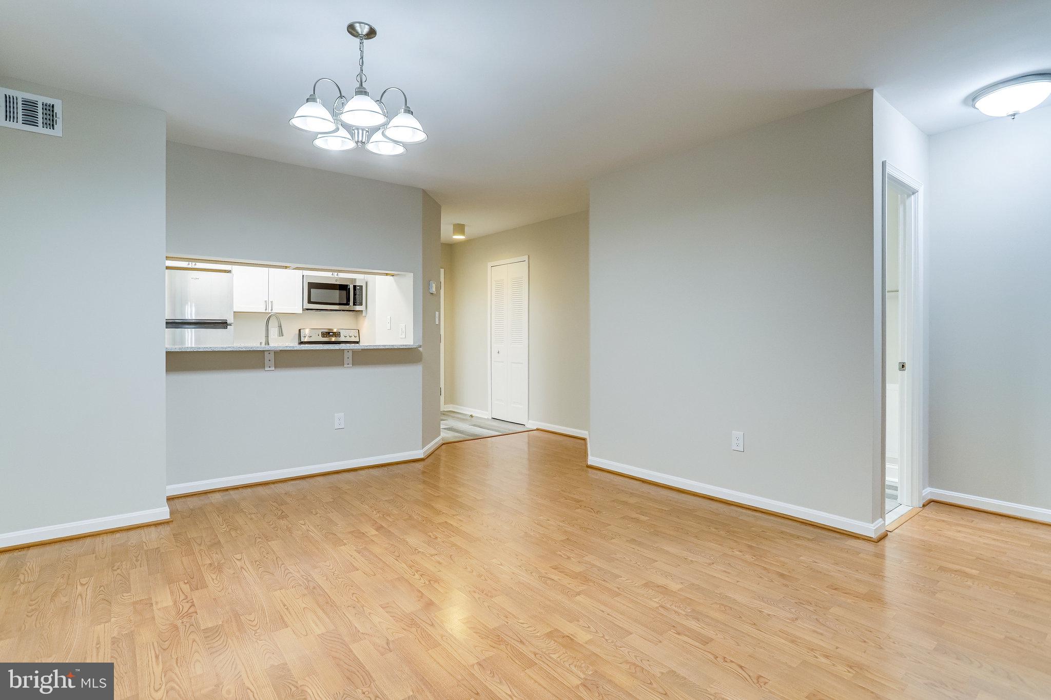 1029 N Stuart Street Unit: 306