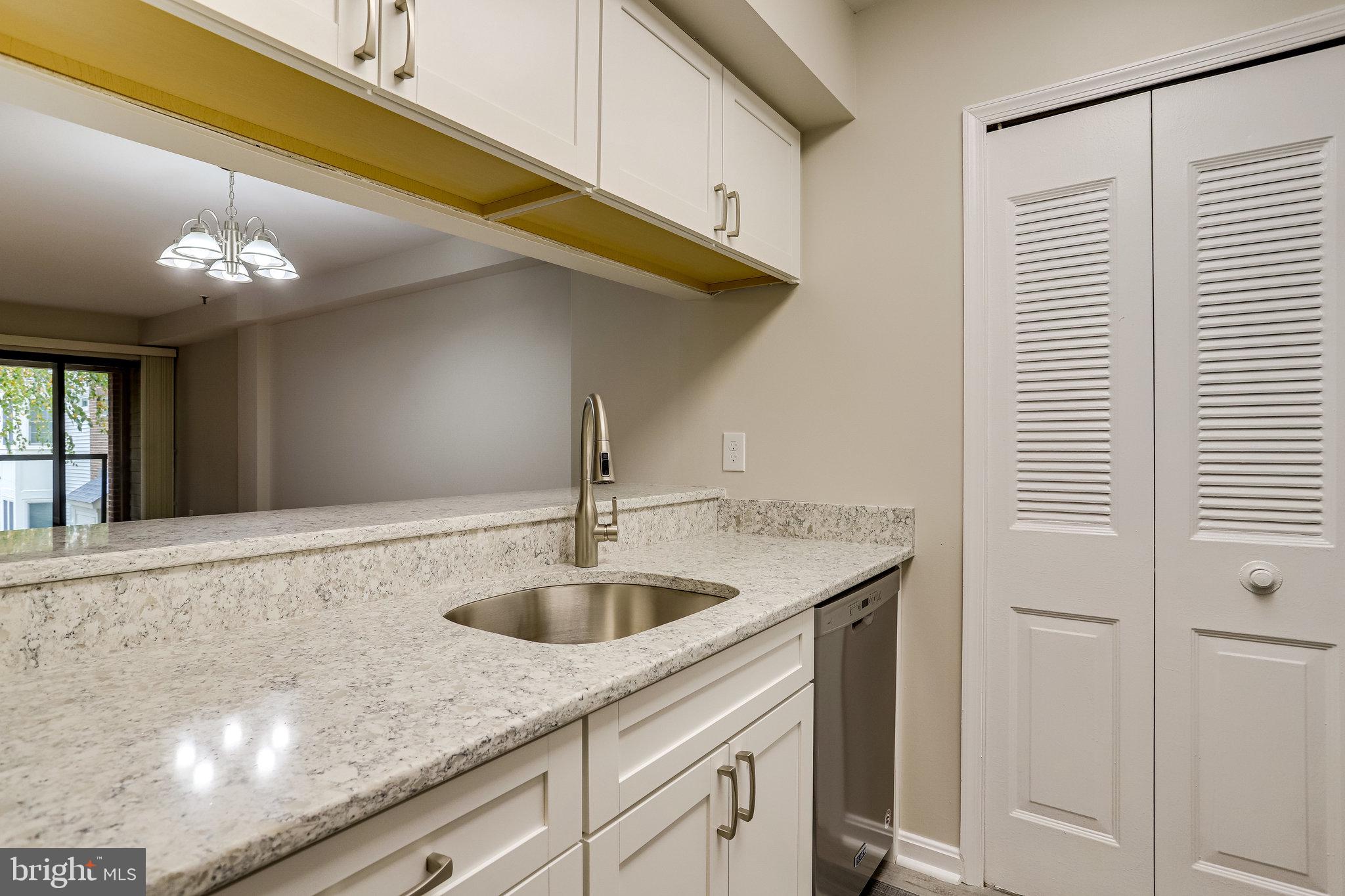 1029 N Stuart Street Unit: 306