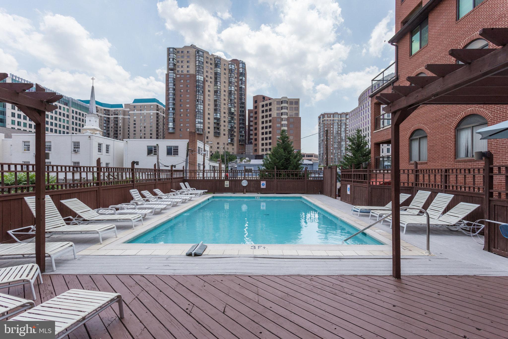 1029 N Stuart Street Unit: 306