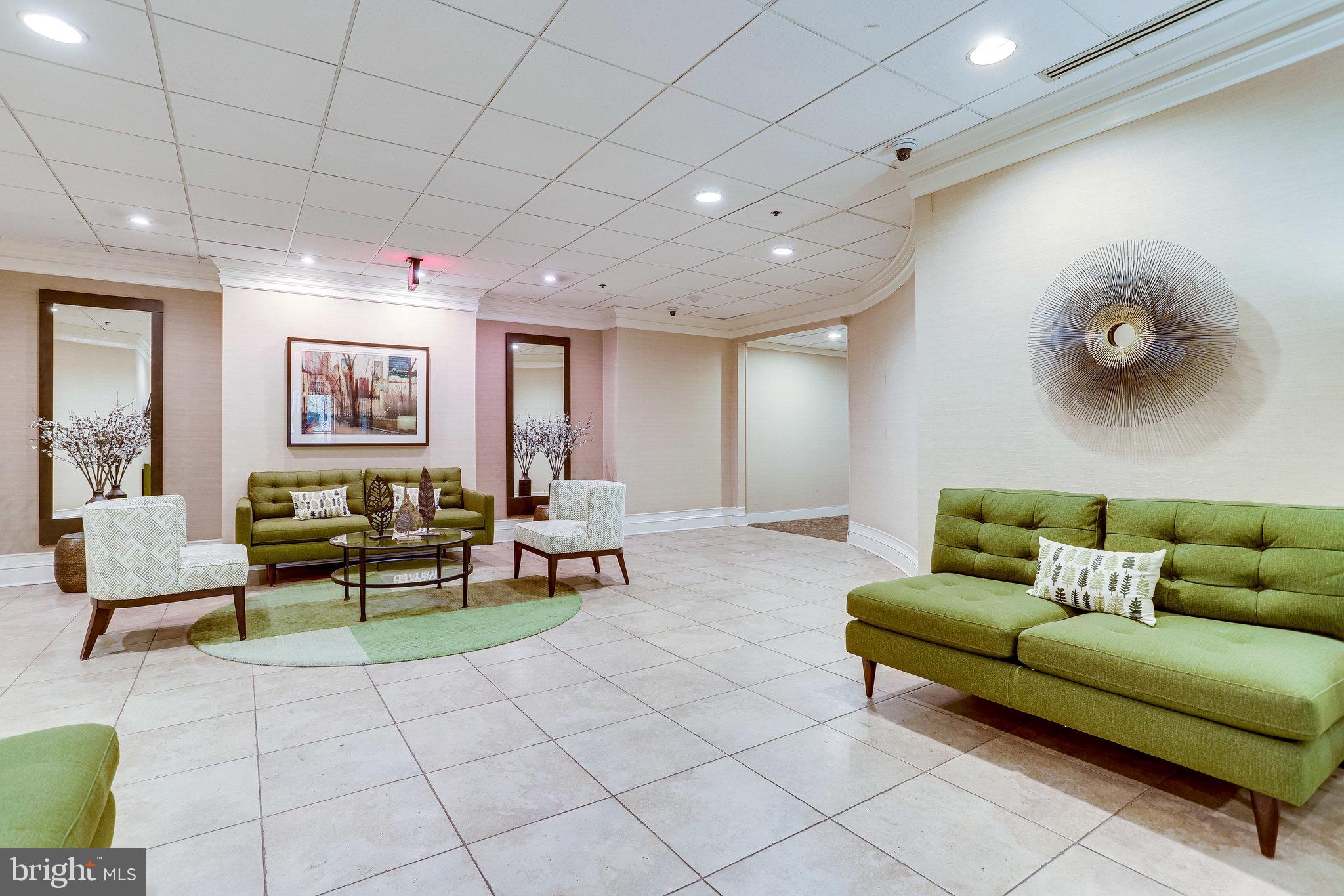 1029 N Stuart Street Unit: 306
