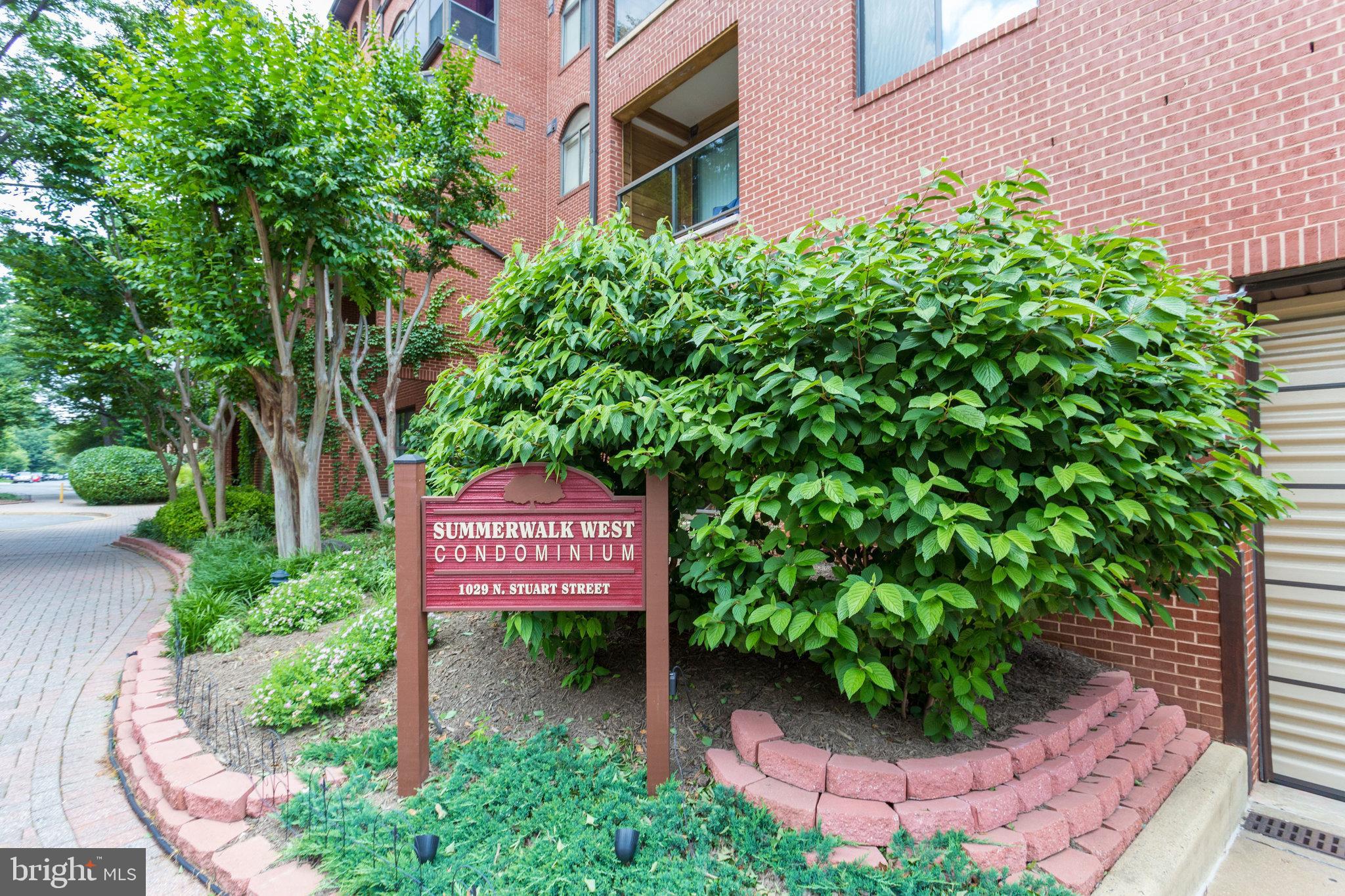 1029 N Stuart Street Unit: 306