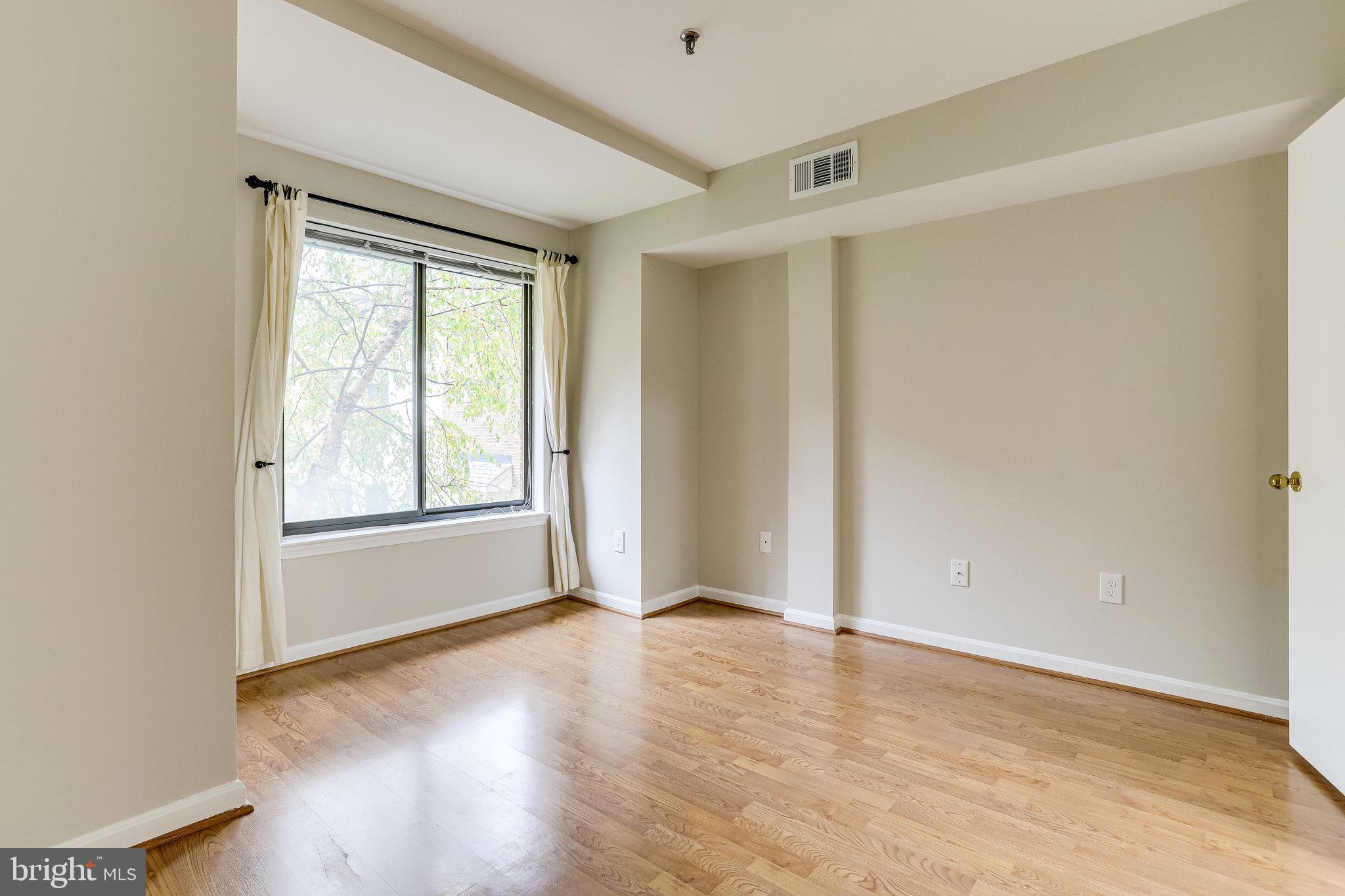 1029 N Stuart Street Unit: 306