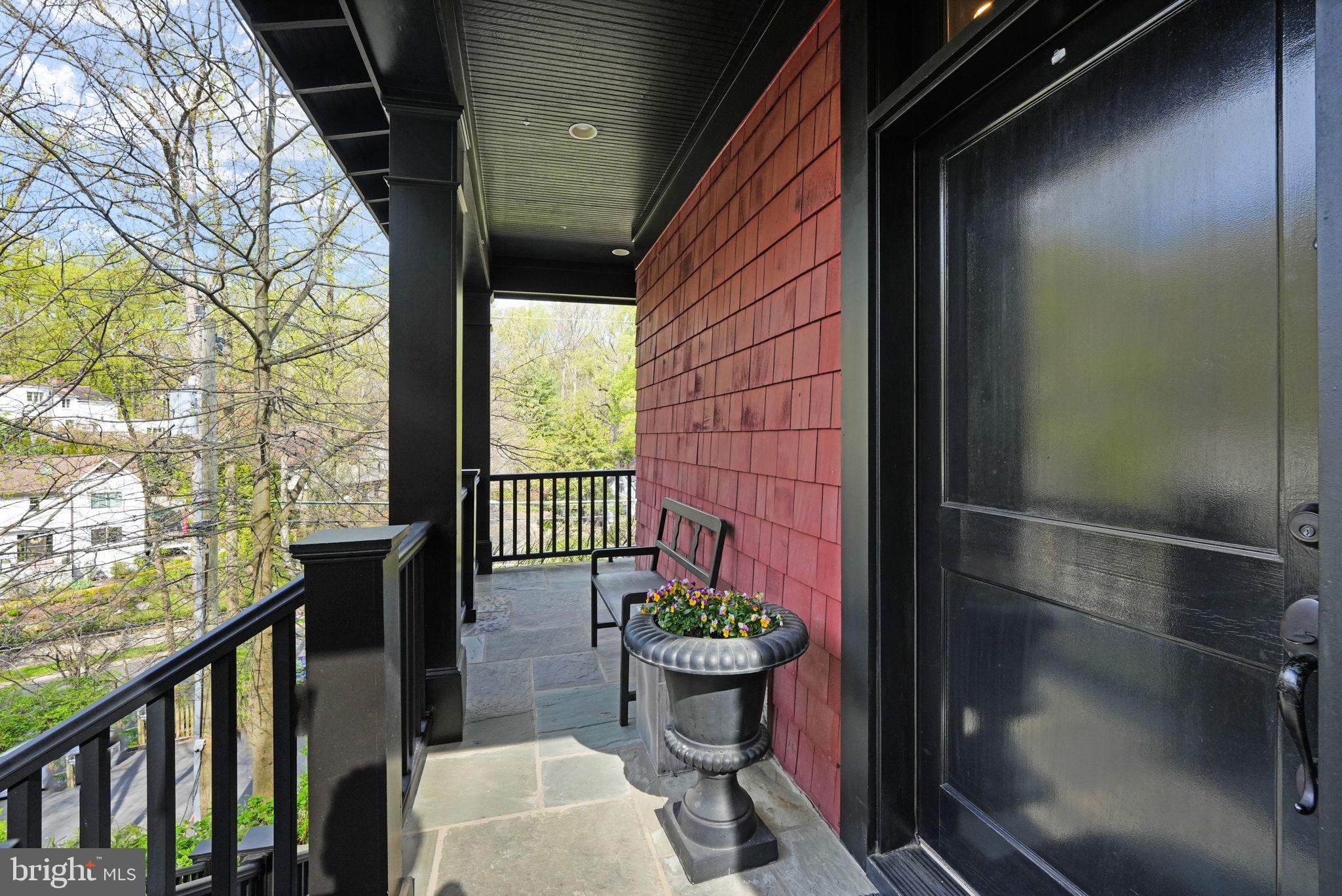 2317 N Utah St