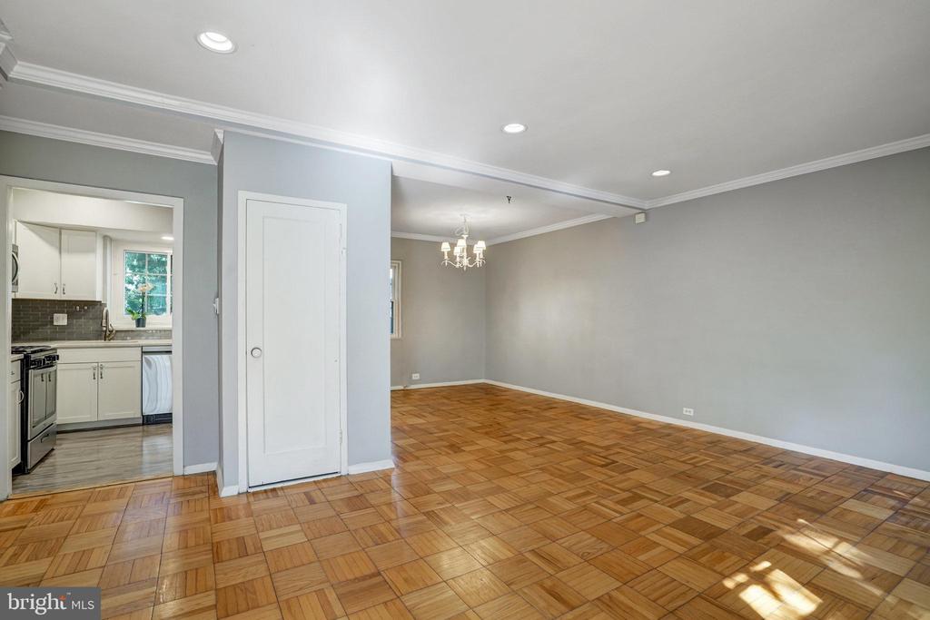 3239 GUNSTON ROAD