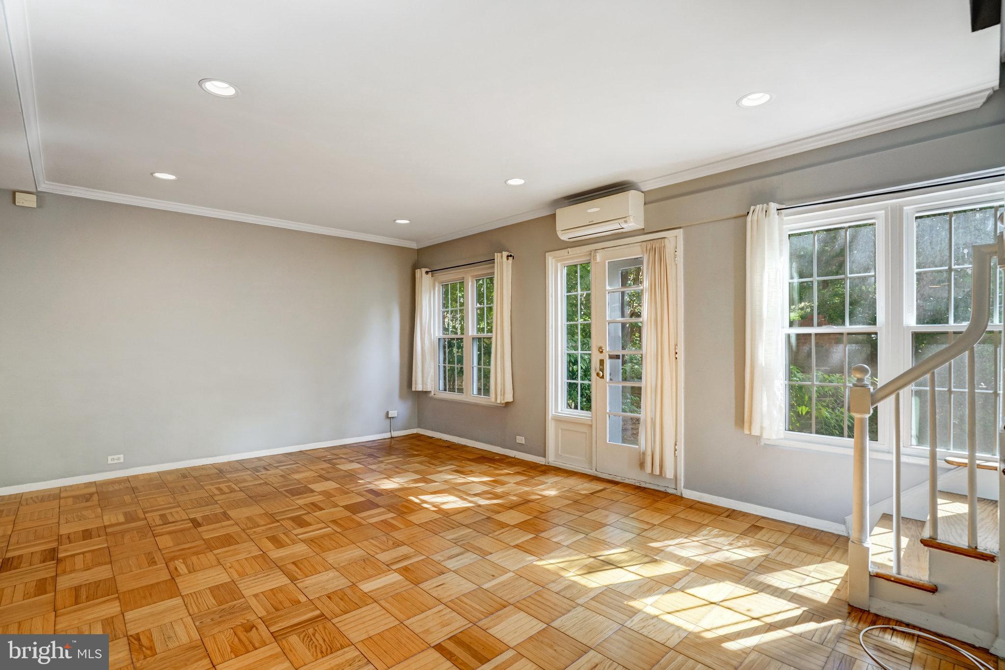 3239 GUNSTON ROAD