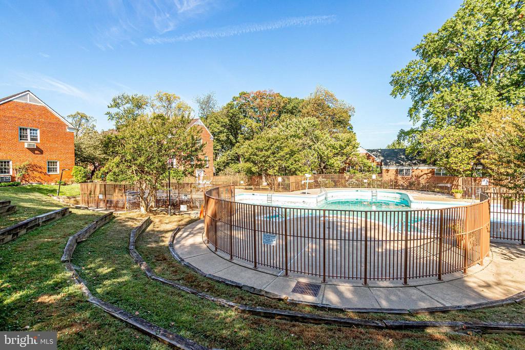 3239 GUNSTON ROAD