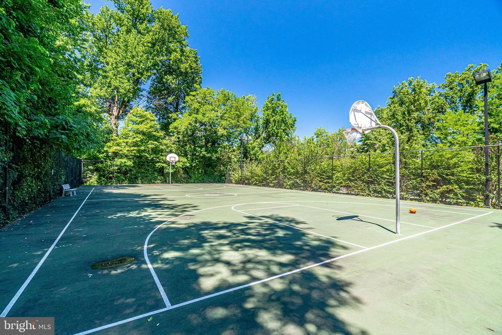 3239 GUNSTON ROAD