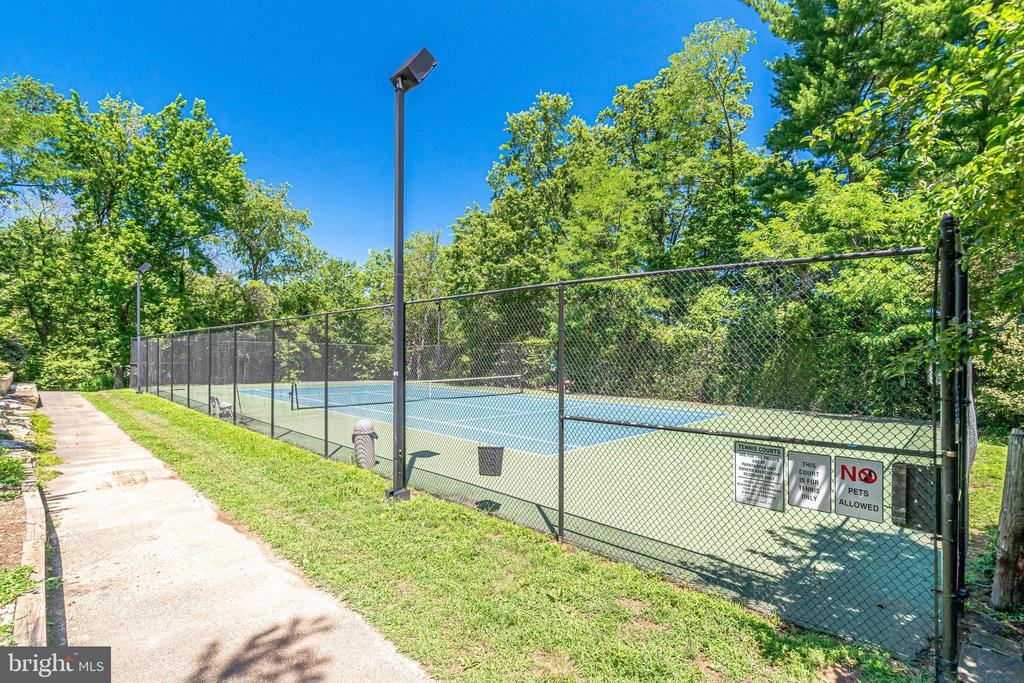 3239 GUNSTON ROAD