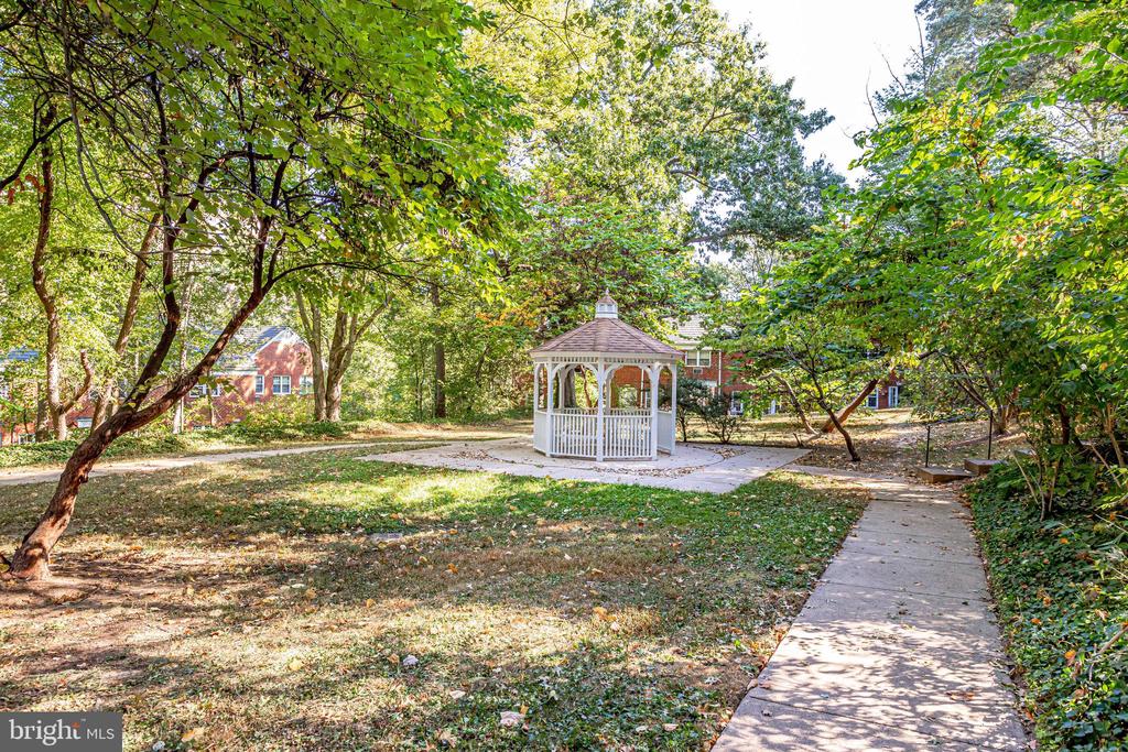 3239 GUNSTON ROAD