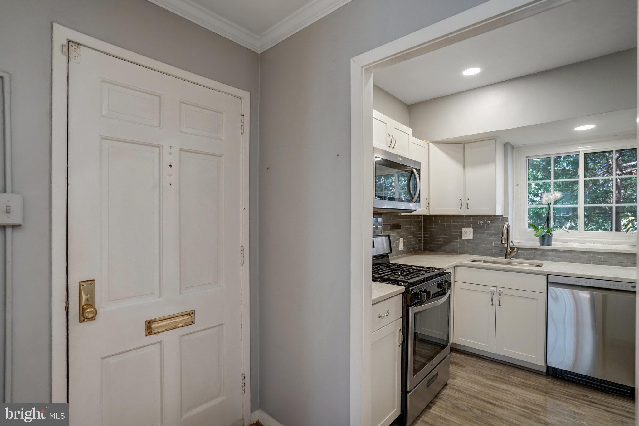 3239 GUNSTON ROAD