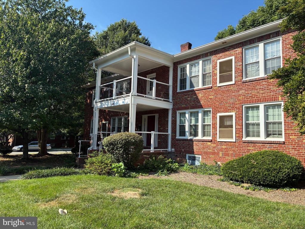 1800 DEWITT AVENUE Unit: H