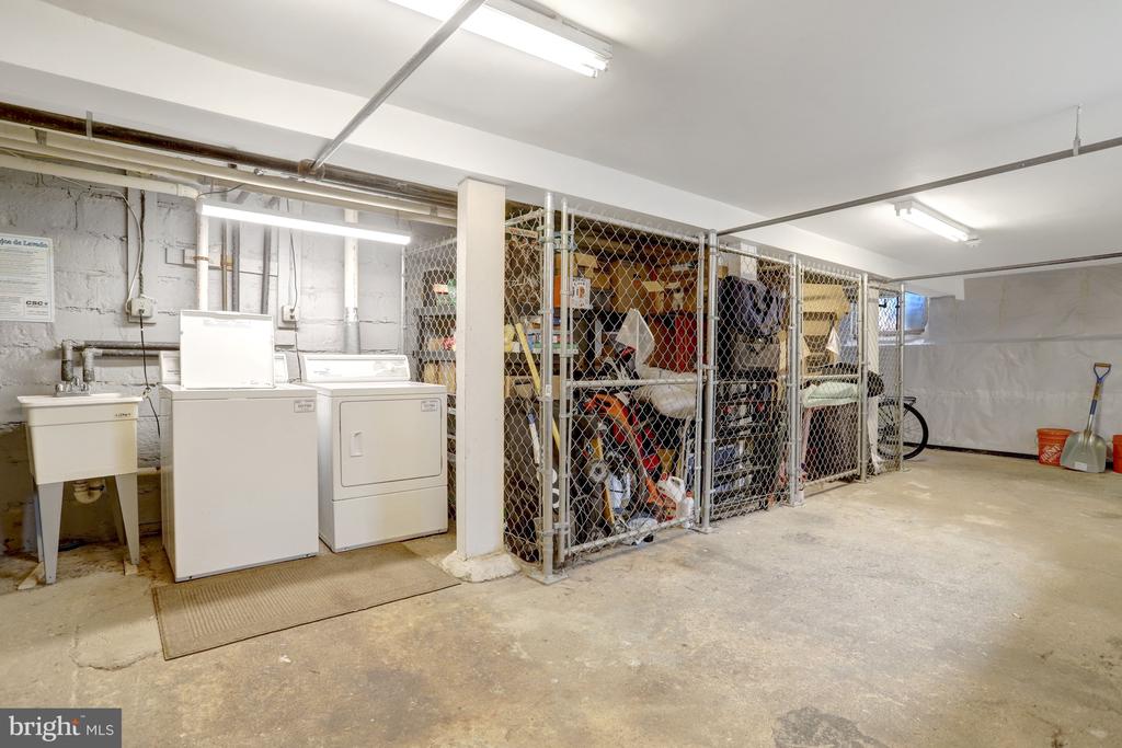 1800 DEWITT AVENUE Unit: H