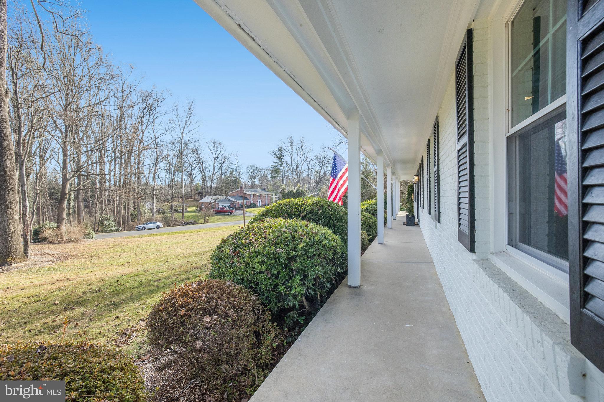 2100 Post ROAD