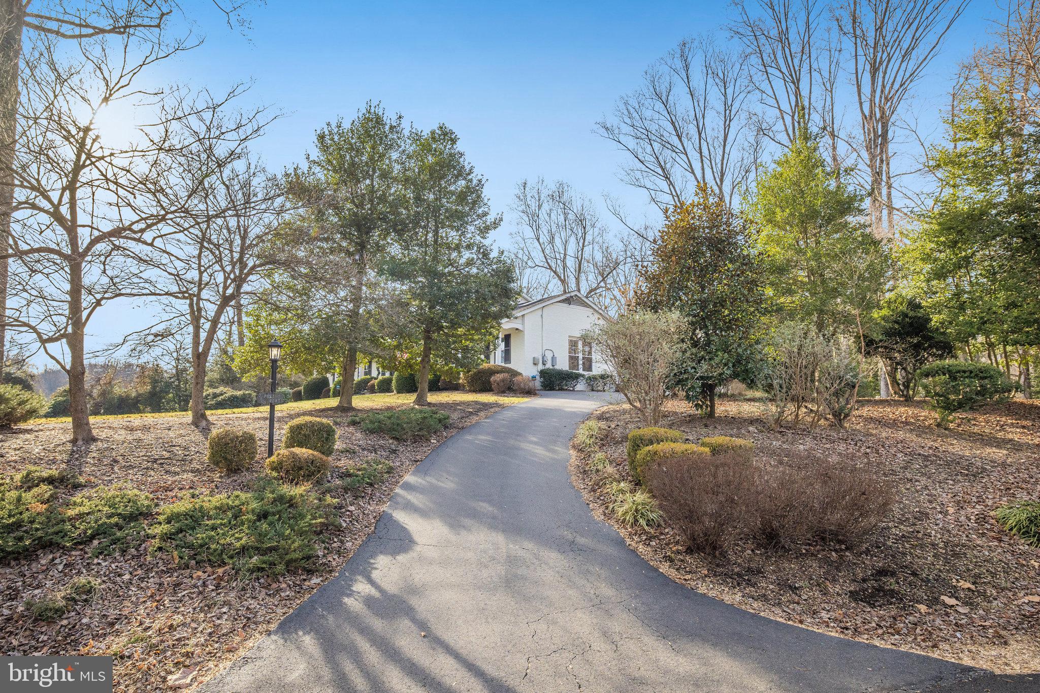 2100 Post ROAD
