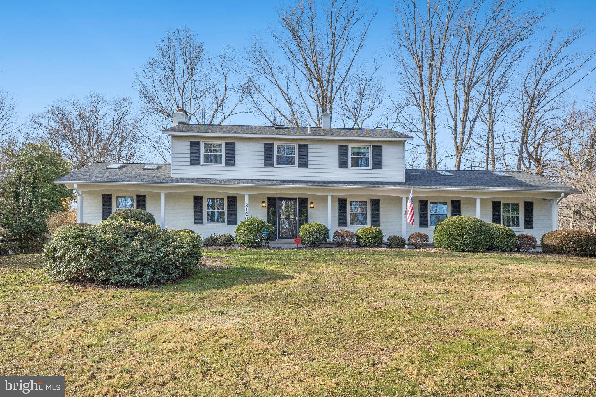 2100 Post ROAD