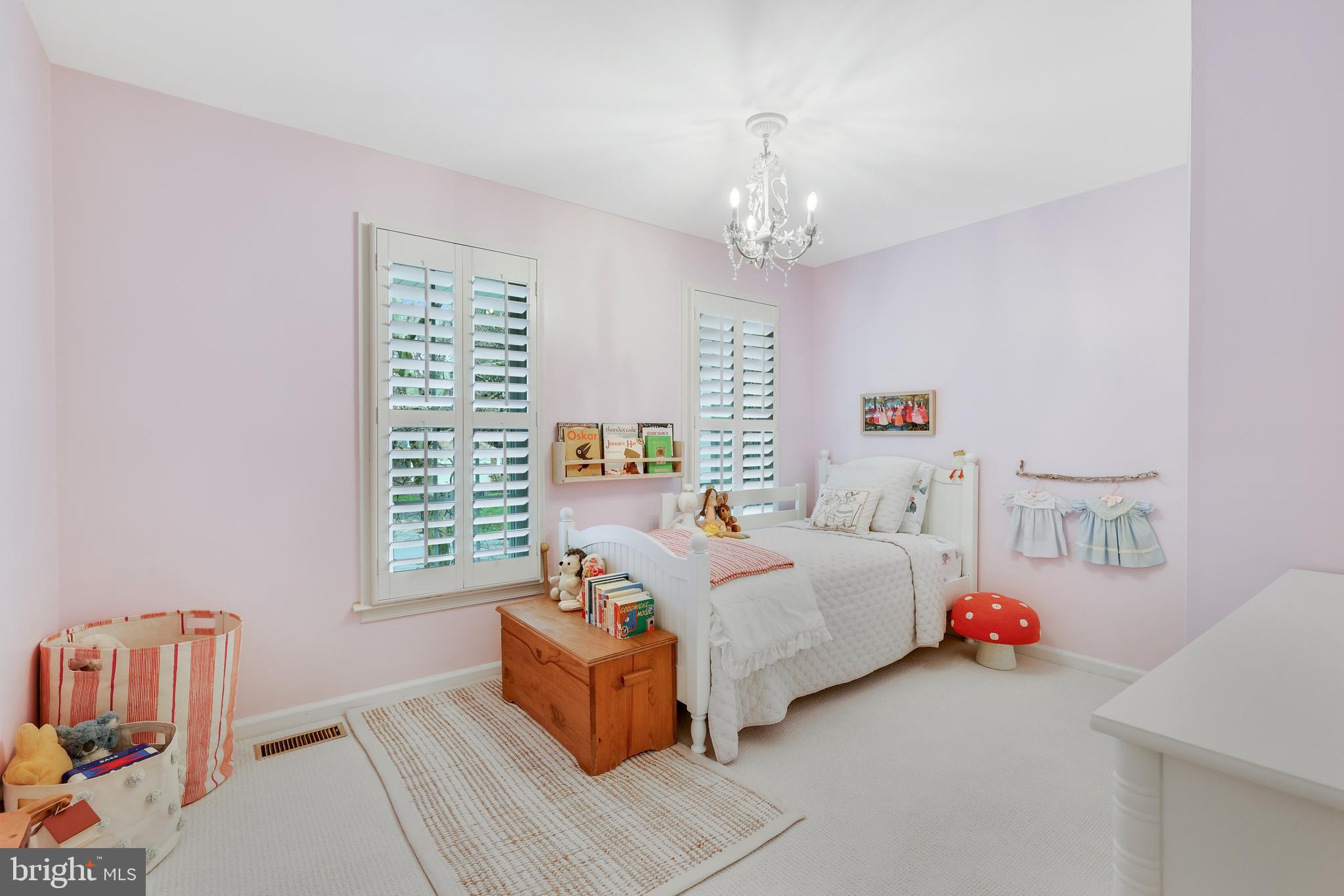 3002 Heritage Farm Ct