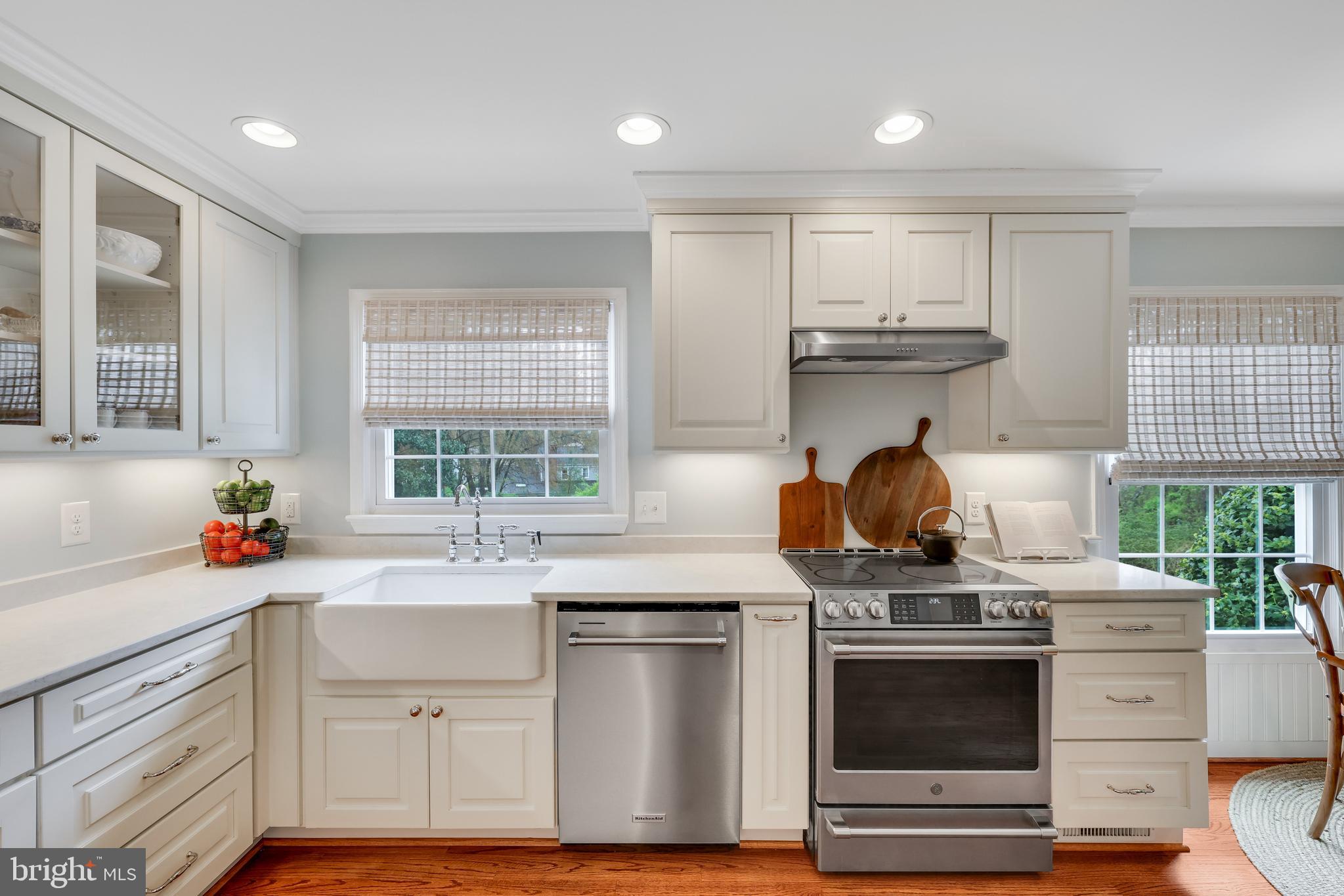 3002 Heritage Farm Ct