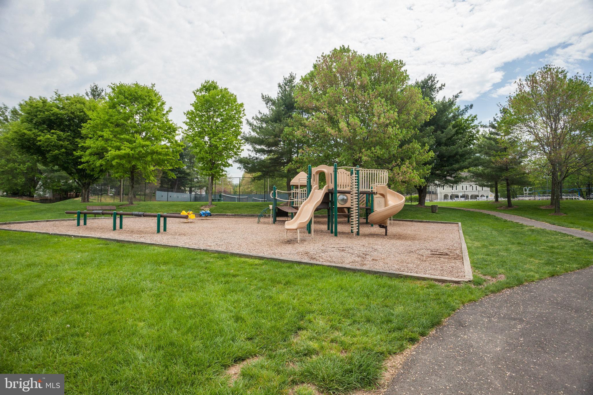 3002 Heritage Farm Ct