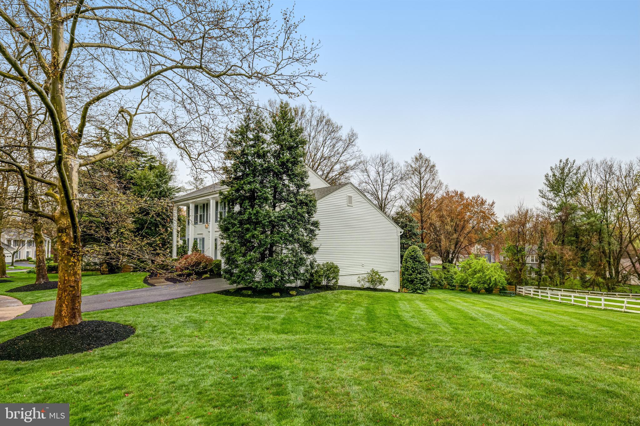 3002 Heritage Farm Ct