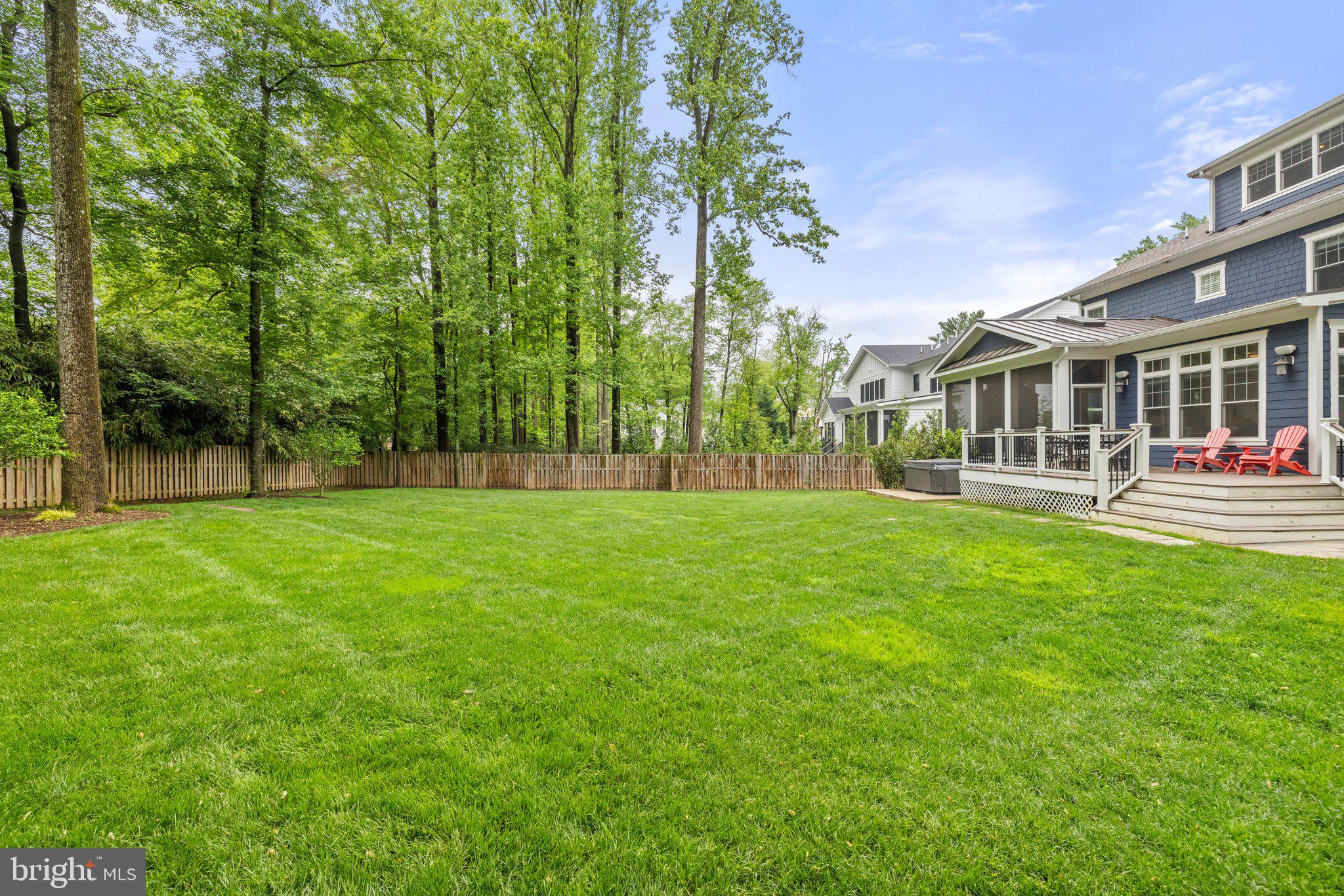 303 Mashie Dr SE