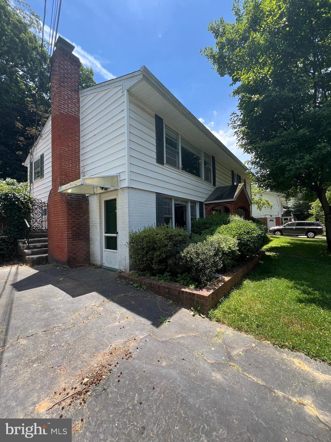107 PATRICK ST SE