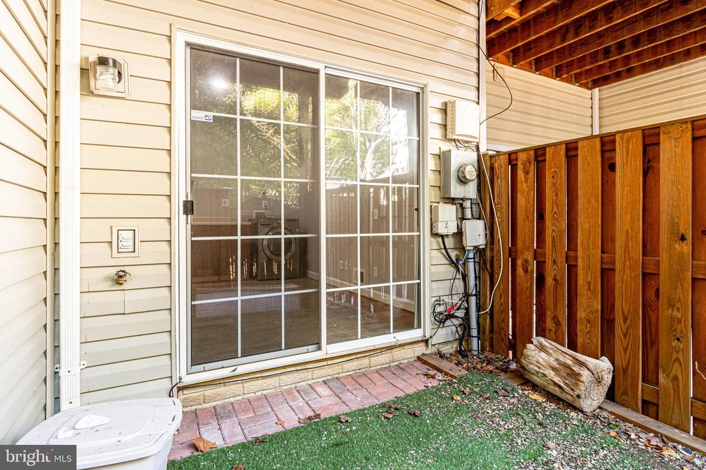 9330 BRANCH SIDE LN