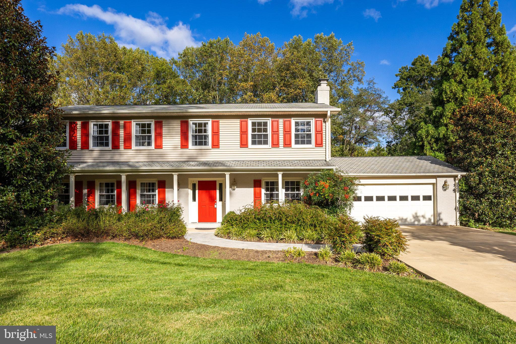 3239 Betsy Ln